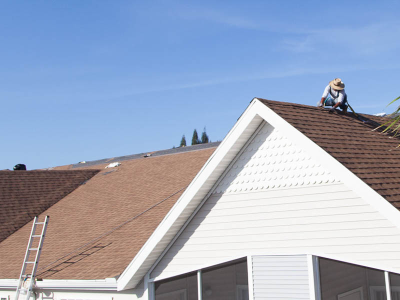 commercial roofing contractor in Sarasota, FL